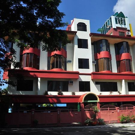 Готель White Mansion Davao Екстер'єр фото