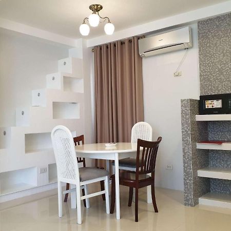 Готель White Mansion Davao Екстер'єр фото