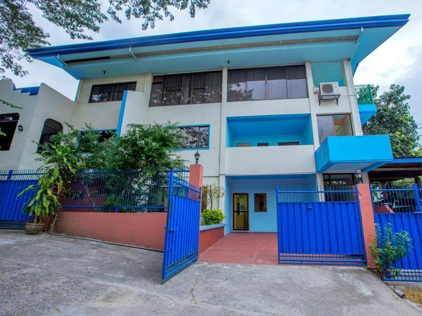 Готель White Mansion Davao Екстер'єр фото