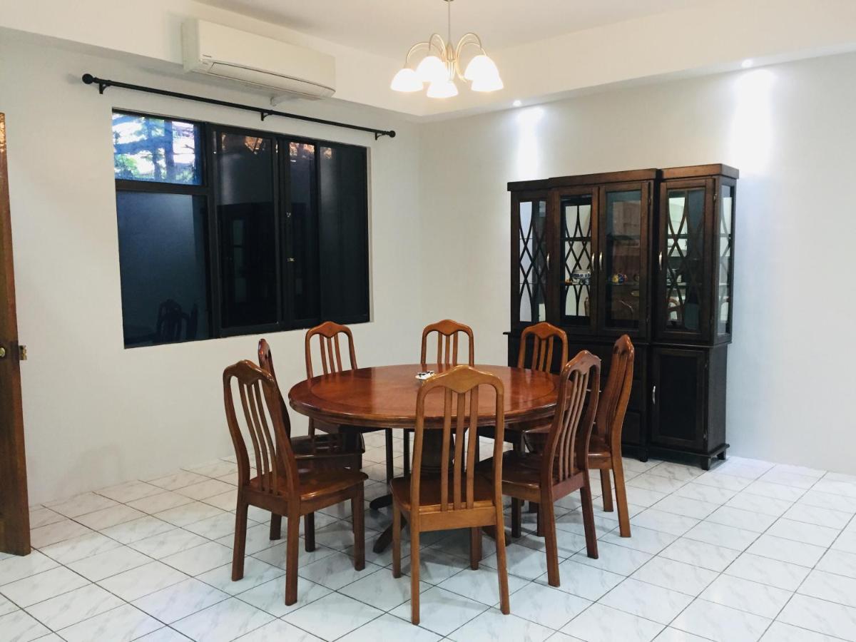 Готель White Mansion Davao Екстер'єр фото